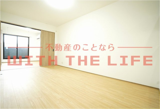 L-bloom東櫛原【キャッシュバック対象】の居間・リビング|内装もきれいです