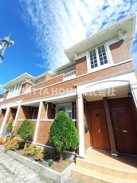 舞鶴市字京田のアパートのエントランス|清潔感のあるエントランスです♪