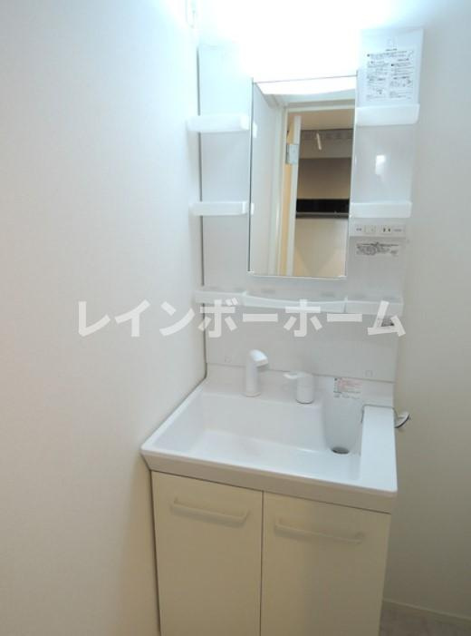 CASA新船橋の洗面所