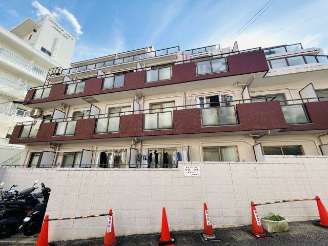 六甲アサヒの外観