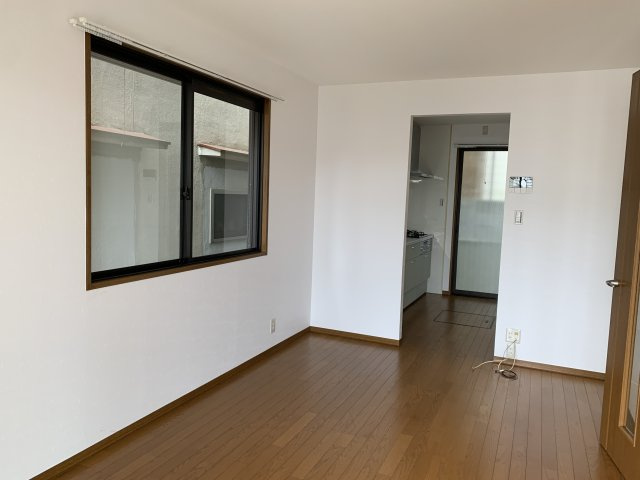 神戸市垂水区乙木２丁目　中古戸建の居間・リビング