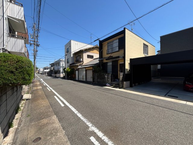 南区六条町一丁目土地の前面道路含む現地写真