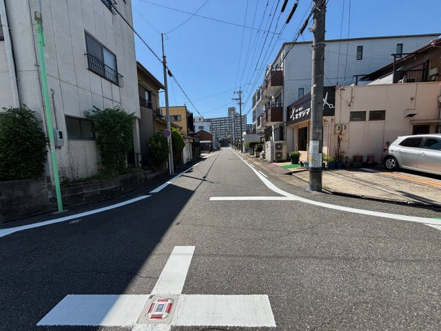 南区六条町一丁目土地の前面道路含む現地写真