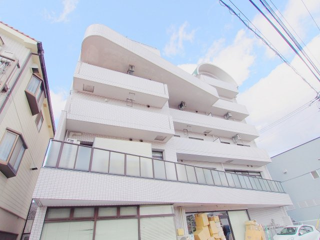 メゾネット緑井の外観