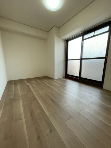 【洋室】 | ウノモリックス | ※現状を優先とします（内装設備が異なる場合がございます）
※同建物別室参考写真