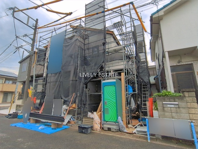 越谷市大字袋山 新築分譲住宅の前面道路含む現地写真