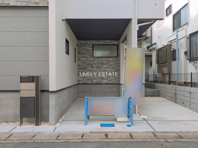 越谷市大字袋山 新築分譲住宅の駐車場