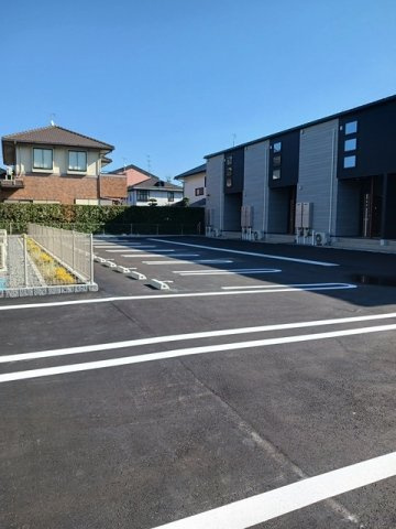 ヒカルサ鳥栖今泉サウスの駐車場|駐車スペースもあります☆