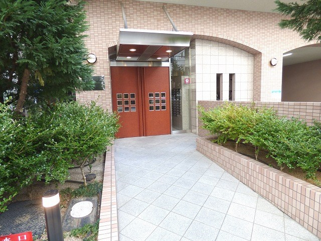 【エントランス】シャルマンフジ大阪城南