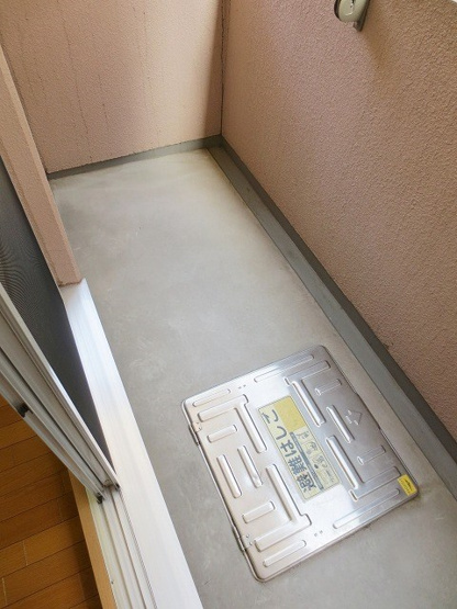 【バルコニー】シャルマンフジ大阪城南