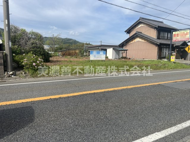 ６６８２２　不破郡関ケ原土地の外観