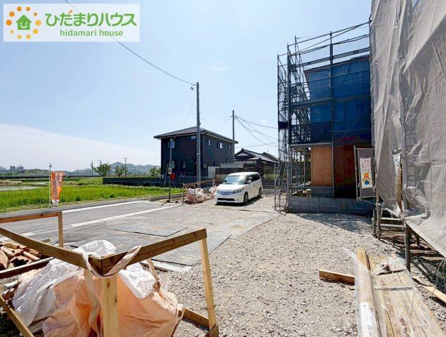 いわき市小名浜住吉第5　新築戸建　2号棟の駐車場|長期優良住宅は、税金がお安くなります！浮いたお金でプチ贅沢(*^^)v　家族の思い出を増やしましょう♪