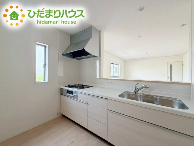 いわき市小名浜住吉第5　新築戸建　2号棟のキッチン|広々として使い勝手のよい明るく開放的なキッチン☆彡