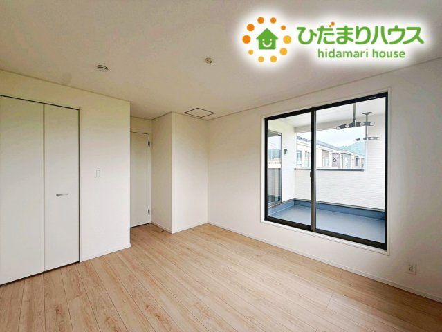 いわき市小名浜住吉第5　新築戸建　1号棟の寝室|広めの主寝室は、ベッドの他にもパソコンデスクやドレッサーなども置けちゃいます(*^-^*)