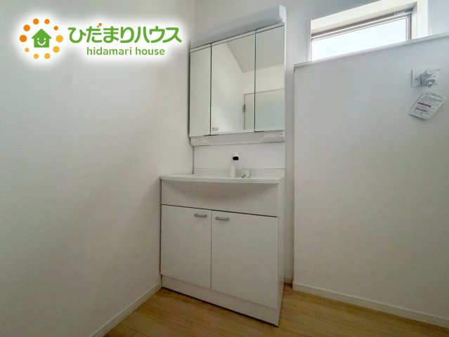 いわき市小名浜住吉第5　新築戸建　3号棟の独立洗面台|シンプルで使い勝手の良い独立洗面台！