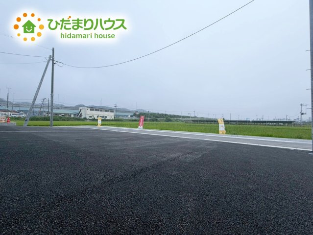 いわき市小名浜住吉第5　新築戸建　3号棟の駐車場|マイホームなら駐車場代がかかりません。しかも、自宅の駐車場で洗車ができます！今までコイン洗車に行っていた手間も省けて、節約にもつながります(^^♪