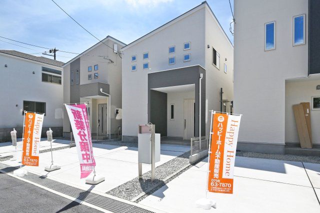 ファーストタウン東園田町3丁目新築一戸建て│4LDK+並列駐車2台可