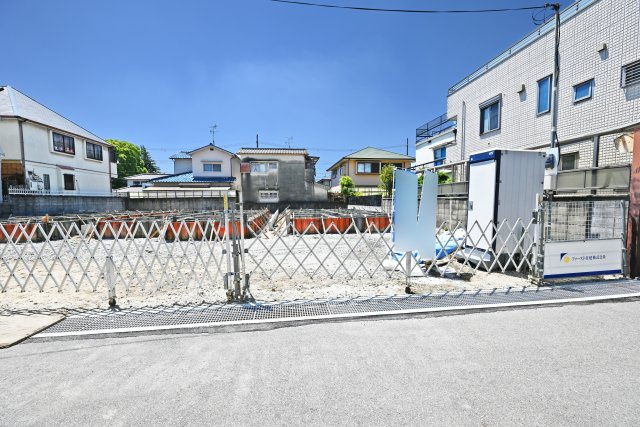 ファーストタウン東園田町3丁目新築一戸建て│4LDK+並列駐車2台可の外観|小中学校、スーパー共に徒歩圏内の生活便利な立地。残2区画になります。詳しくはお気軽にお問い合わせ下さい。