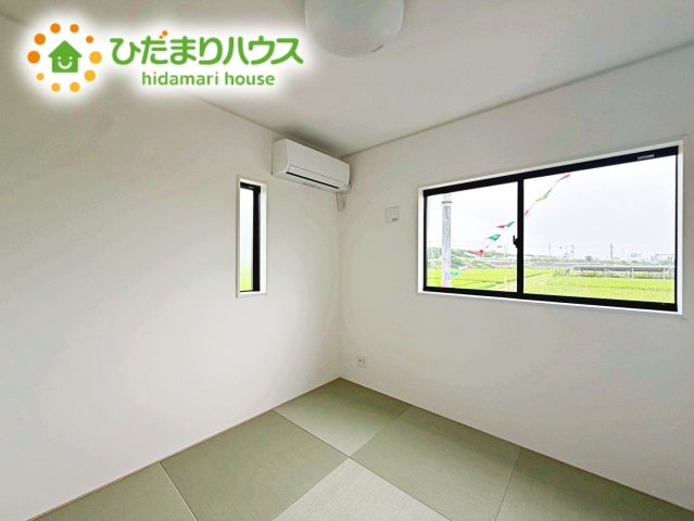 いわき市小名浜住吉第5　新築戸建　4号棟の和室|小さなお子さまのいる方におすすめ！リビング横の和室でお子様が遊んでる様子も確認できます(^^)/