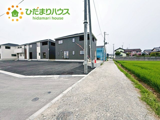 いわき市小名浜住吉第5　新築戸建　4号棟の前面道路含む現地写真|小学校が近く、お子様の通学も安心ですね☆彡