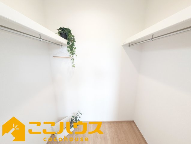 名護市宇茂佐1556番　新築戸建て　全7棟　F号棟の収納|大容量のウォークインクローゼット