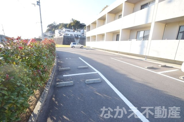 【駐車場】 | 車をお持ちの方に嬉しい駐車場付きの物件です