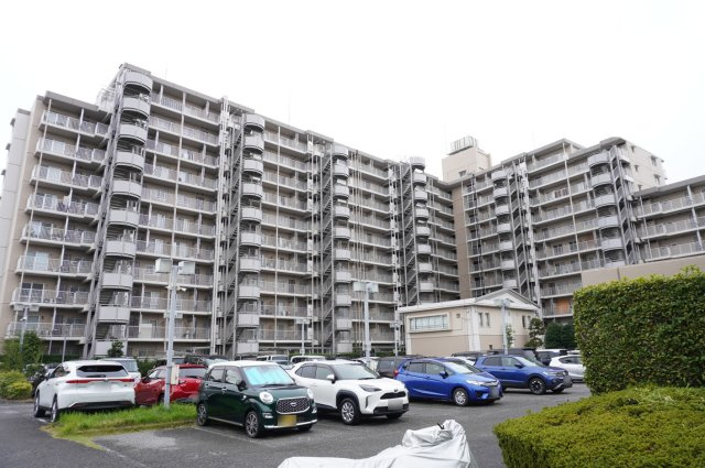 メイツ草加の外観