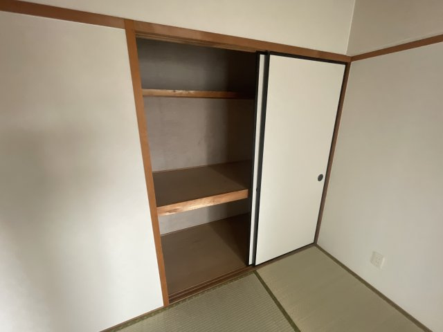 セルサス大道弐番館の収納