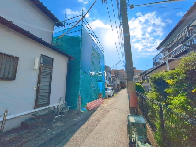 【新築分譲住宅】朝霞市宮戸2丁目の前面道路含む現地写真