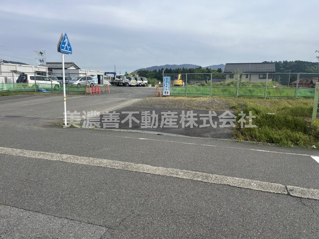６６８２３　不破郡関ケ原土地の外観