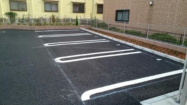 プリマヴェーラの駐車場