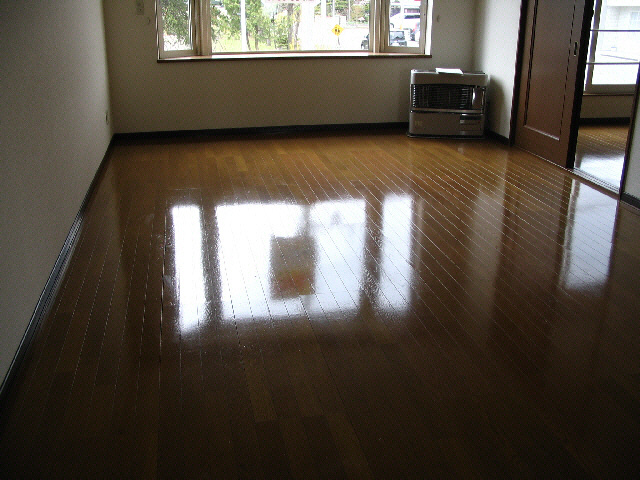 シャルム壱番館の居間・リビング