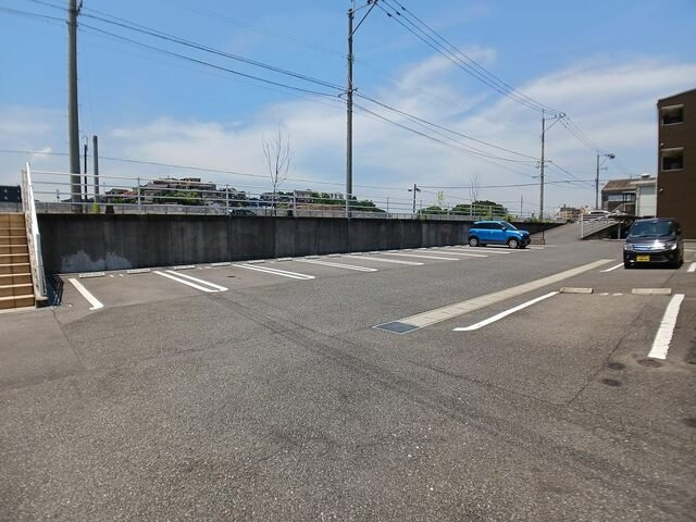 エクスクルーシブⅢの駐車場