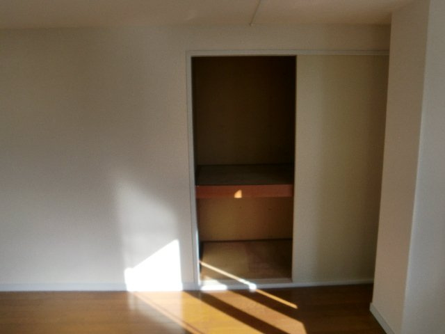 日成ビルの収納