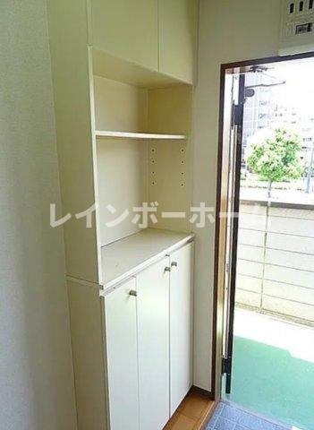 バーディーハイツの玄関