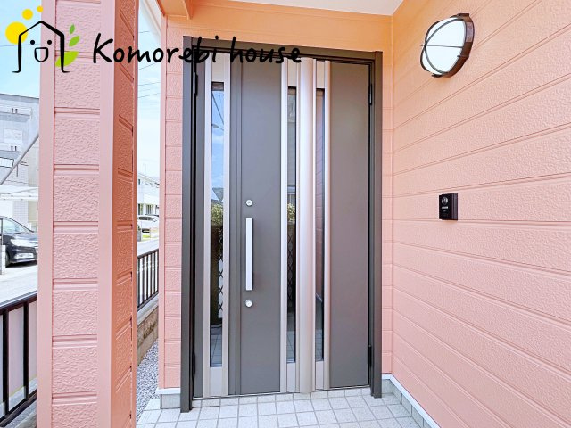 北足立郡伊奈町西小針4丁目　中古戸建の玄関|撮影：'26/04/28