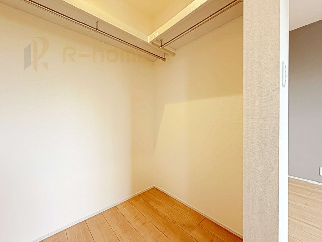 古河市中田第4　新築戸建て　1号棟の収納|人気のウォークインクローゼット！アウター類はもちろん、季節ものや寝具も収納できます！