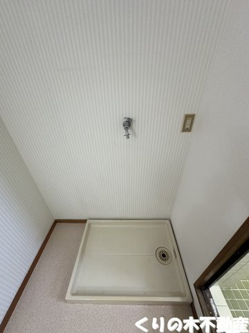 【設備】 | 高木第7ビル | 室内洗濯機置き場です