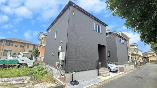 【前面道路含む現地写真】 | 綾瀬市落合南5期 新築戸建 全2棟