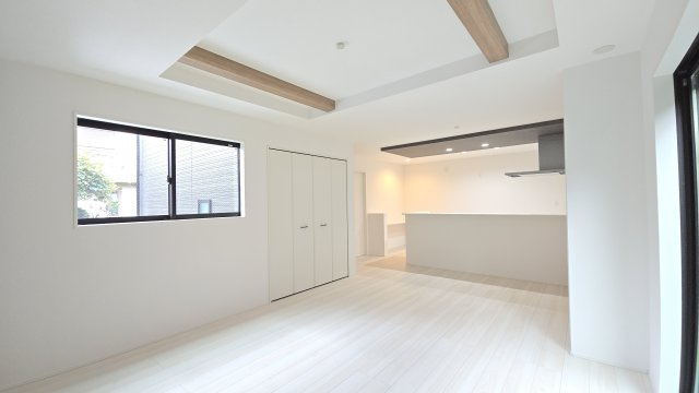 【居間・リビング】 | 綾瀬市落合南5期 新築戸建 全2棟