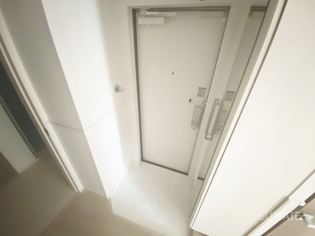 ヒカルサ大宮三橋の玄関|フラットな玄関です！