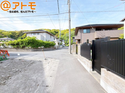 【前面道路含む現地写真】 | 駿河区八幡3期　新築戸建　全1棟