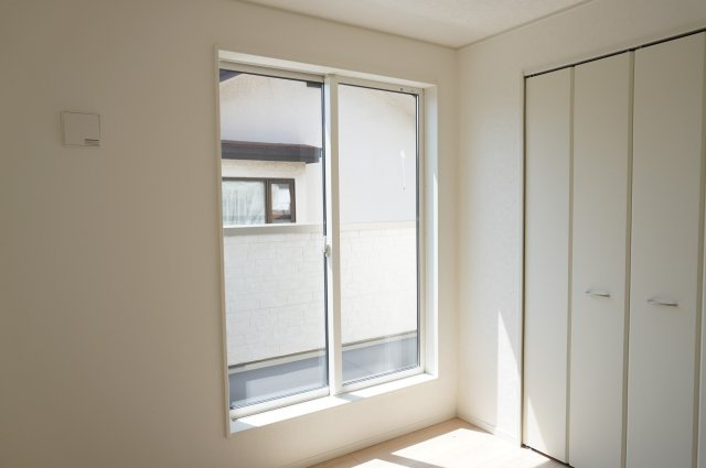 草加市苗塚町 新築分譲住宅の洋室
