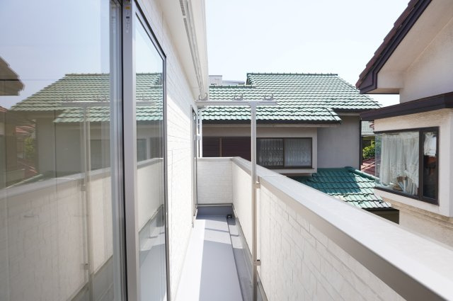 草加市苗塚町 新築分譲住宅のバルコニー