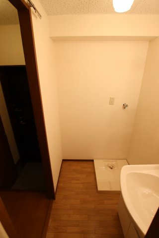 【洗面所】 | アンプルールクラージュ サピエンス | 給湯器リモコン
