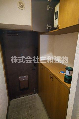 リブレ和光の玄関|同間取り別号室参考写真