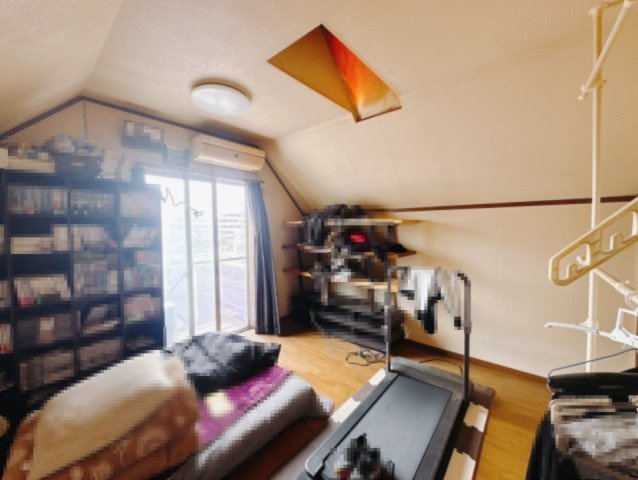 【中古戸建】太田市小舞木町の洋室|■洋室｜3階各居室には収納をご用意しています♪常にお部屋を綺麗に保てます！小さなお子様も自然とお片付けができるようになるのでうれしいですよね！