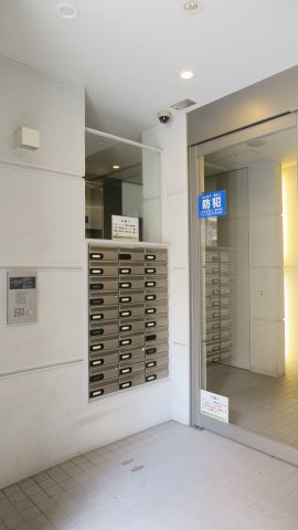 大阪市西区南堀江３丁目の賃貸マンションのセキュリティ