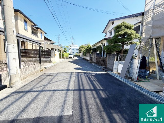 大阪狭山市大野台　第12期　新築一戸建ての前面道路含む現地写真|周辺は落ち着いた街並みの住宅地！子育てがしやすい住環境です！まだ未完成ですが、現地でしかわからない事もございます。是非一度ご覧ください。