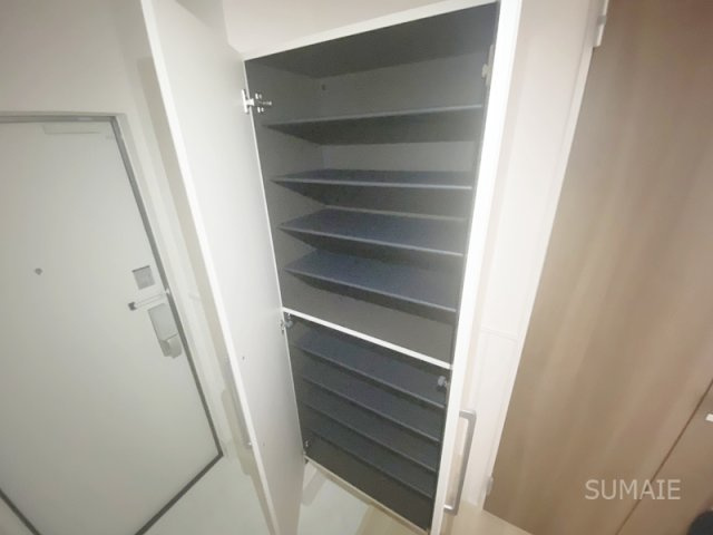 ヒカルサ大宮三橋の収納|シューズボックス完備！